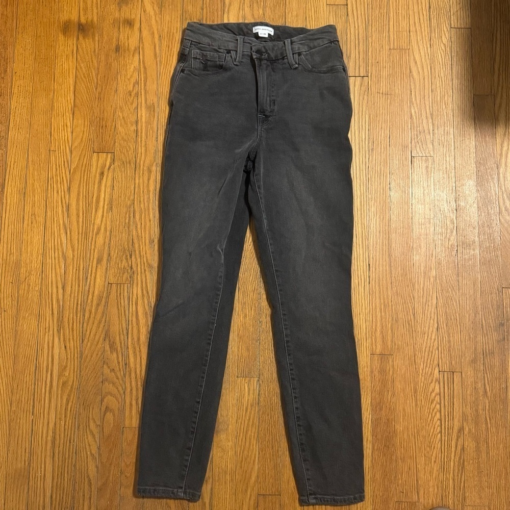 Good American Crossover Waist Skinny Jeans in Dark Grey - Women’s 2 - Picture 2 of 9